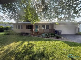 2148 Laurel Valley Dr, Toledo, OH 43614