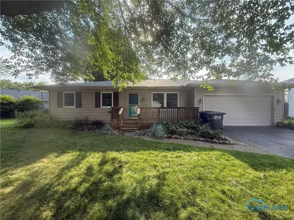 2148 Laurel Valley Dr, Toledo, OH 43614