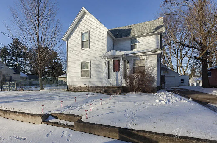 617 W Bond St photo 1