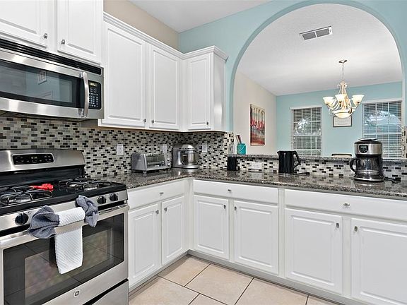 5th image of 5188 Oakbourne Ave