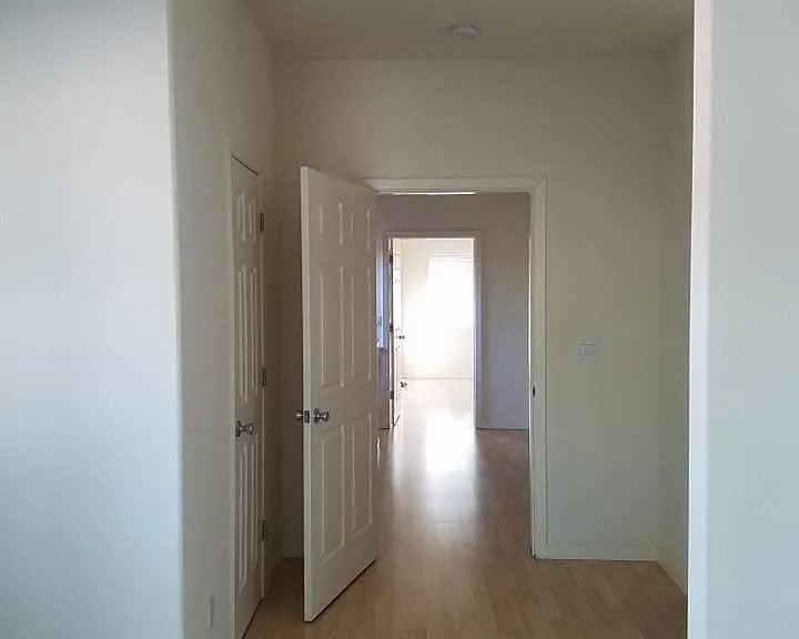 2460 High St — Photo 10