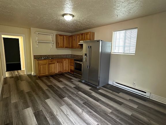 5th image of 708 G St APT 2A