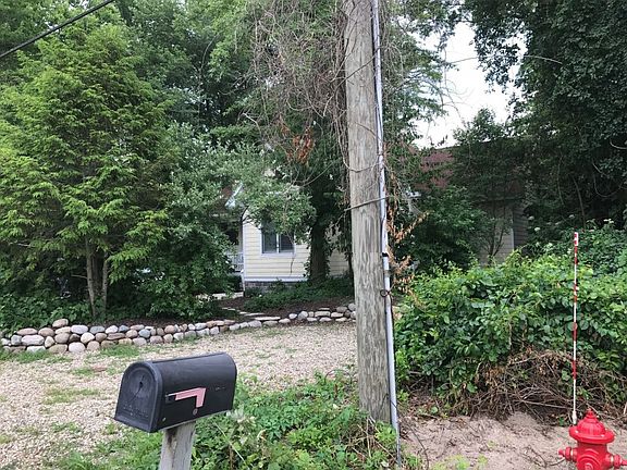 4th image of 10538 Marquette Dr