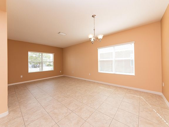 4th image of 3294 Hawthorne Ave