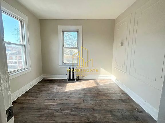 4th image of 490 E 23rd St #88