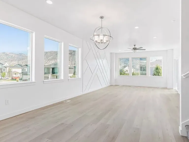 476 S 680 E — Photo 15