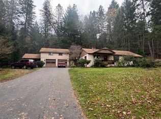 7755 Rogue River Hwy, Grants Pass, OR