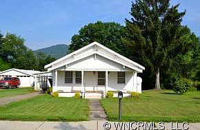3rd image of 191 Westwood Cir