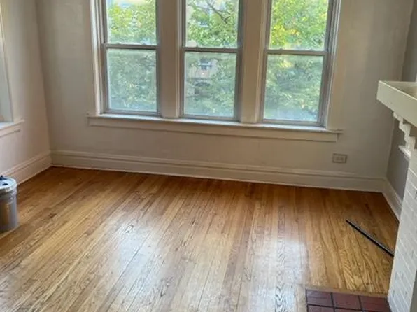 7741 S Yates Blvd #3, Chicago, IL 60649