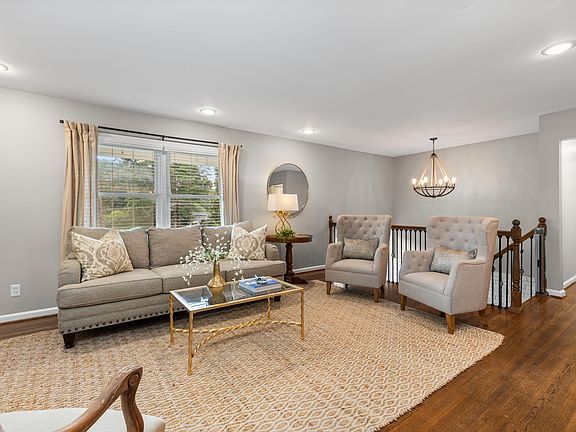 2nd image of 2301 Crossgate Trl