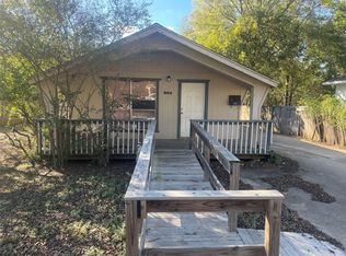 844 1st St SW, Paris, TX 75460