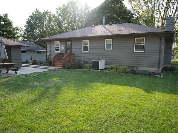 312 N Alice St, Conrad, IA 50621