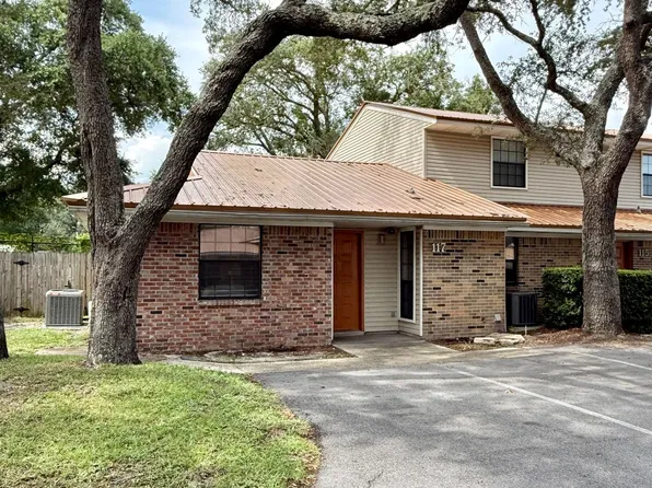 117 Classic Ct, Fort Walton Beach, FL 32548