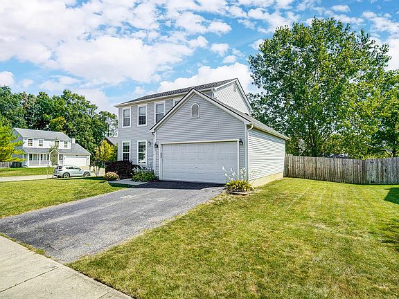 3rd image of 6265 Riverstone Dr