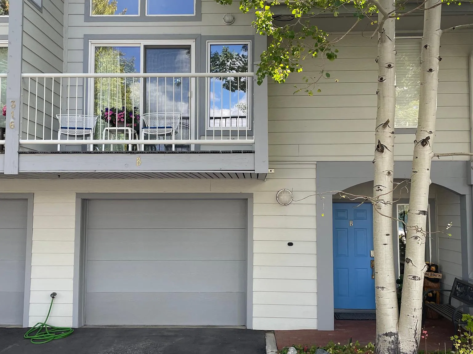 4 bed, 2237 sqft, $5,750 — Photo 4