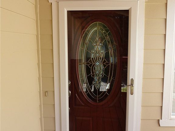 2nd image of 8 Inglewood Pl