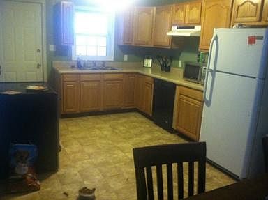 2nd image of 409 Mimosa Ln