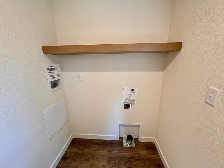 321 E Panorama Dr — Photo 15