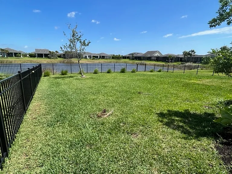 43023 Canon Ct — Photo 11
