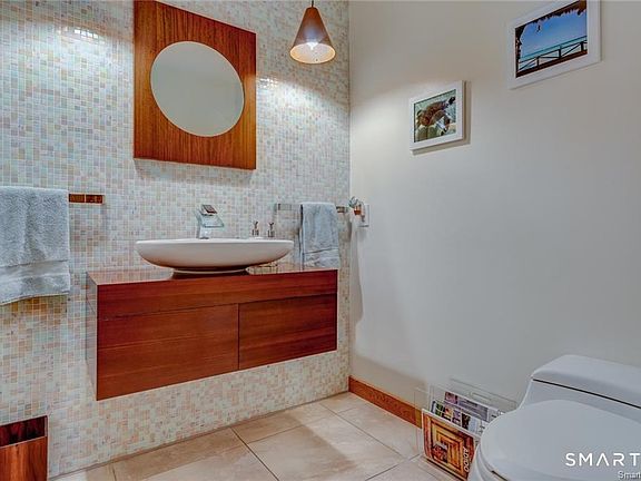 4th image of 19 Mine Hill Road