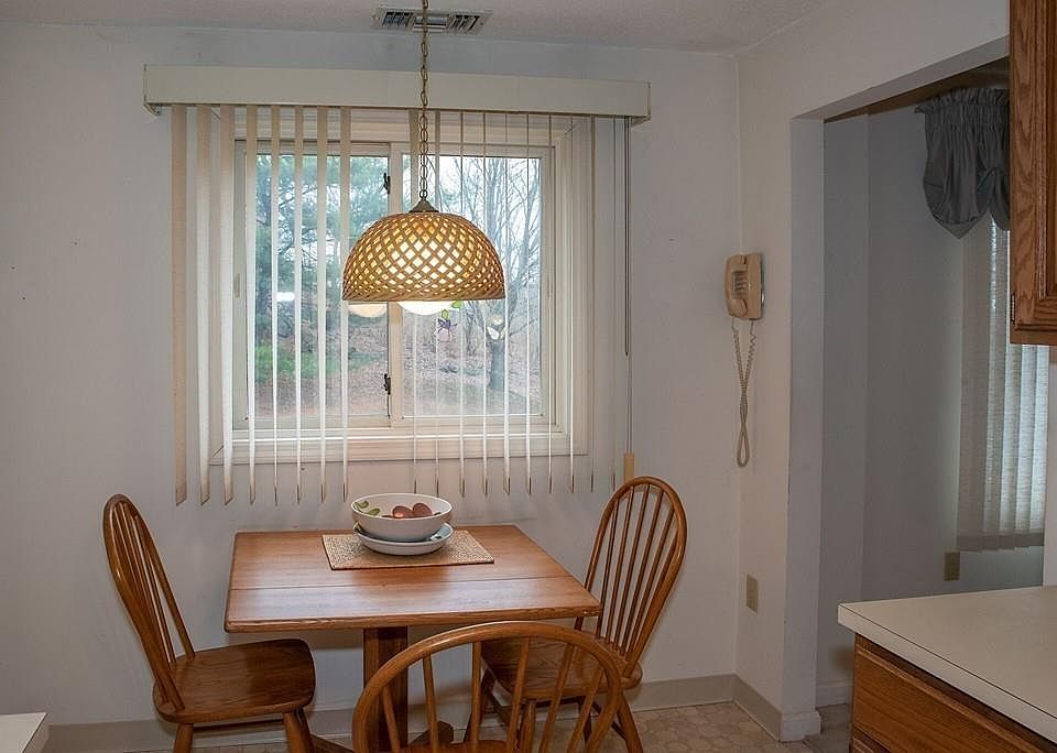 Ledgewood Condominiums Peabody, MA Zillow