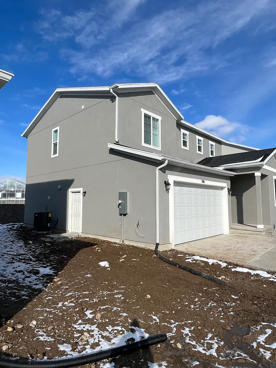 Building Photo - 196 W Willet Dr