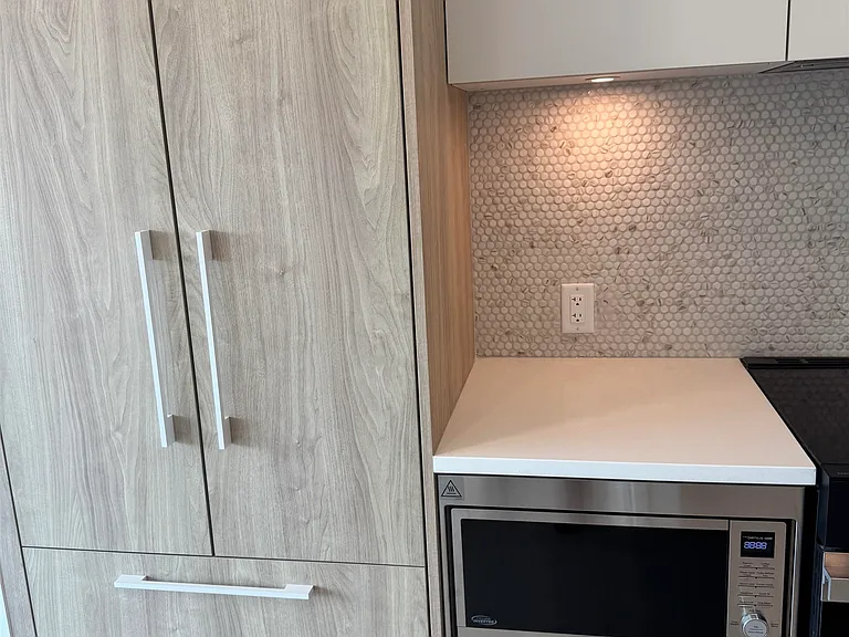 1616 Lloyd Ave #30 — Photo 7