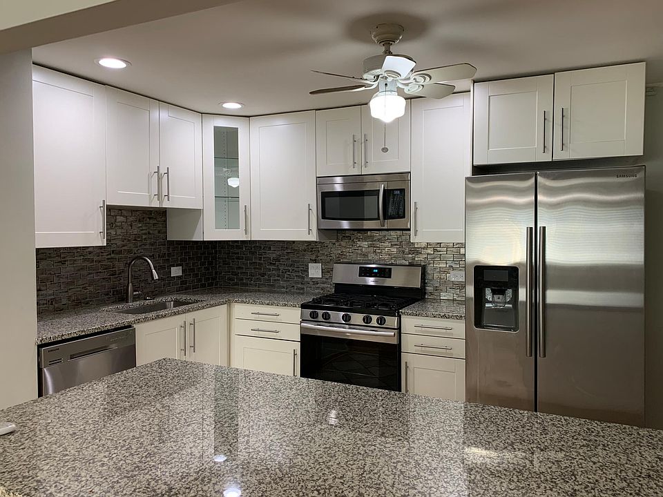 1st image of 10154 Hartford Ct #3H