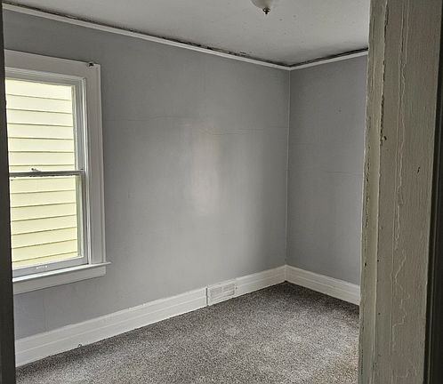 5th image of 15501 Ilene St