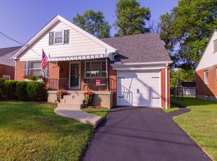 3883 Meadowlark Ln, Cincinnati, OH 45227