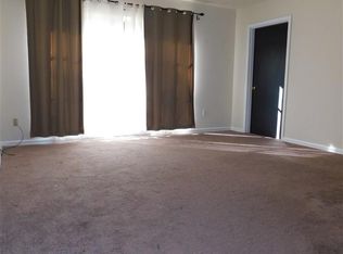 631 NW 34th Dr, Gainesville, FL 32607