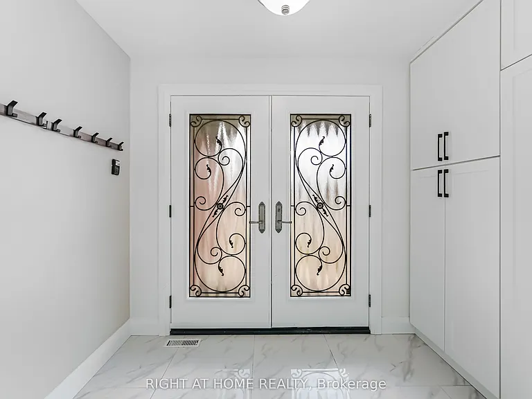 20 Pepperwood Pl — Photo 4