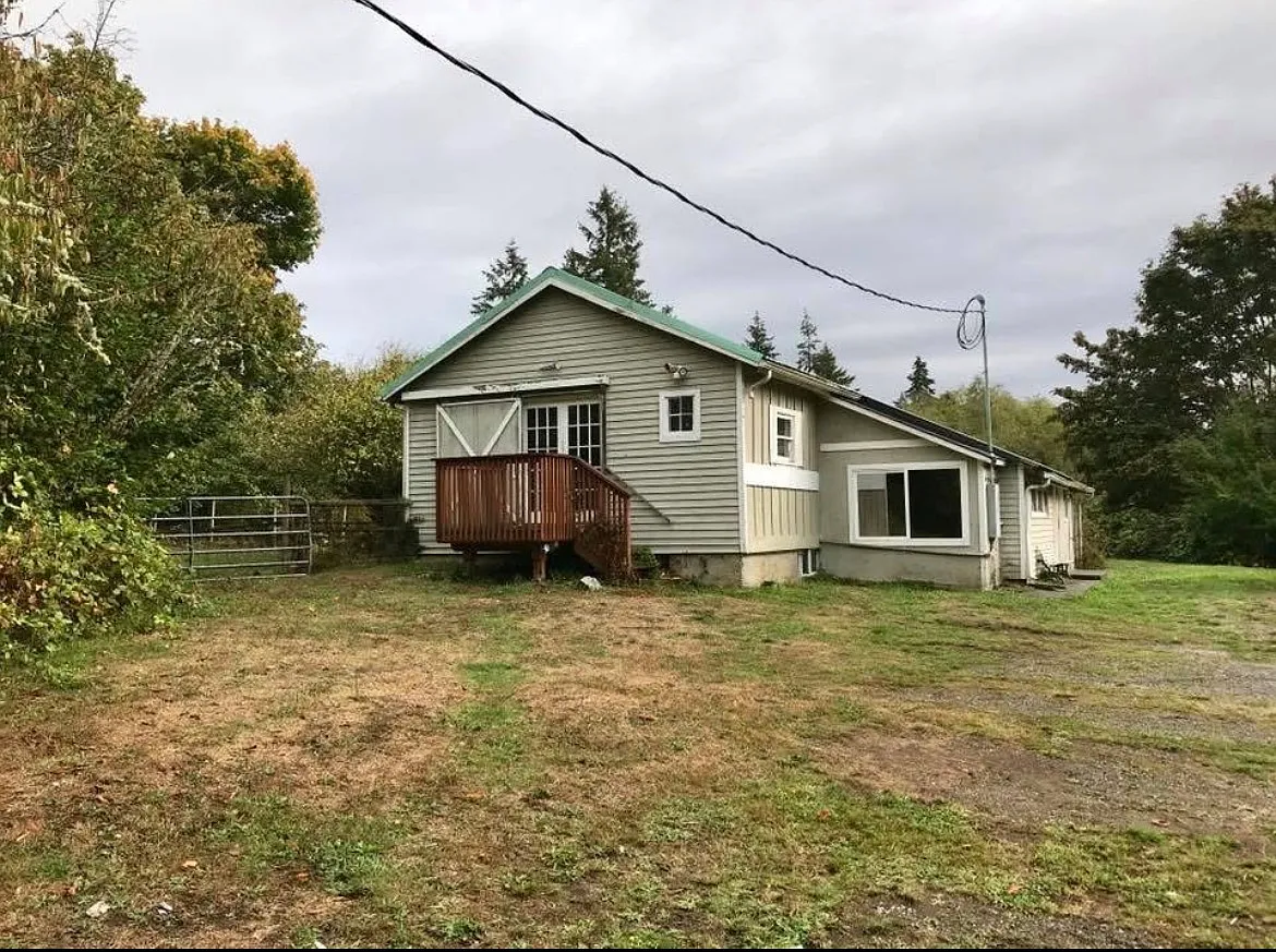Vashon Hwy SW, Vashon — Photo 1