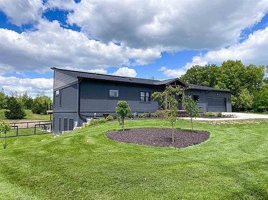 2nd image of S7915 Ruthe Badger Lane