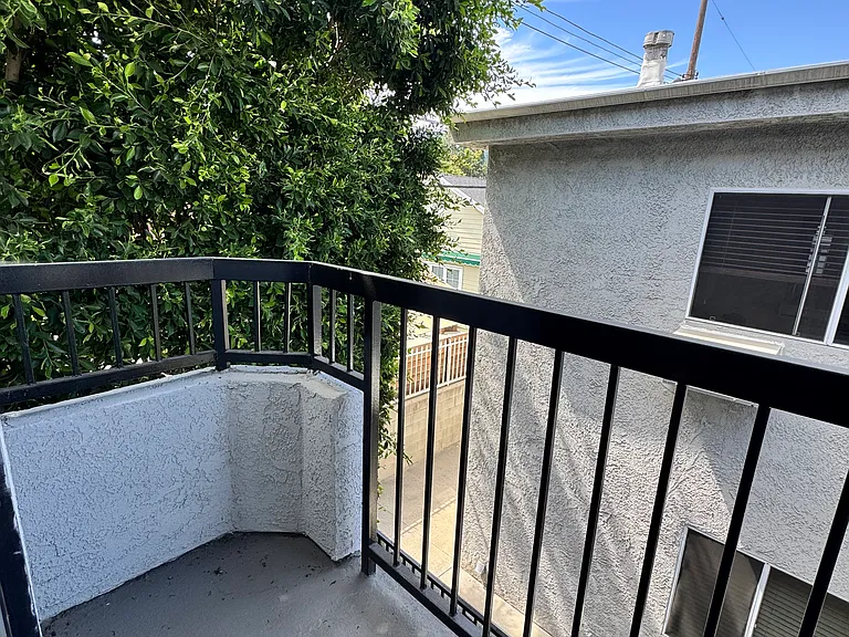 Balcony off dining area