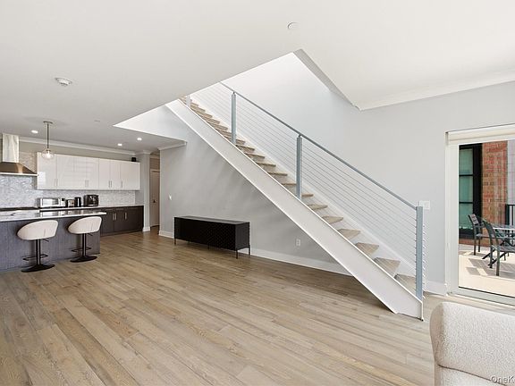 5th image of 100 Garvies Point Road #1311