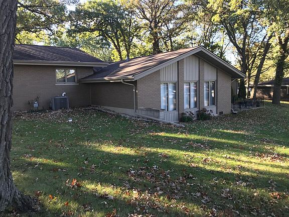3rd image of 11206 W 80th Ct