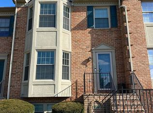 151 Cobblestone Ln, Lancaster, PA 17601