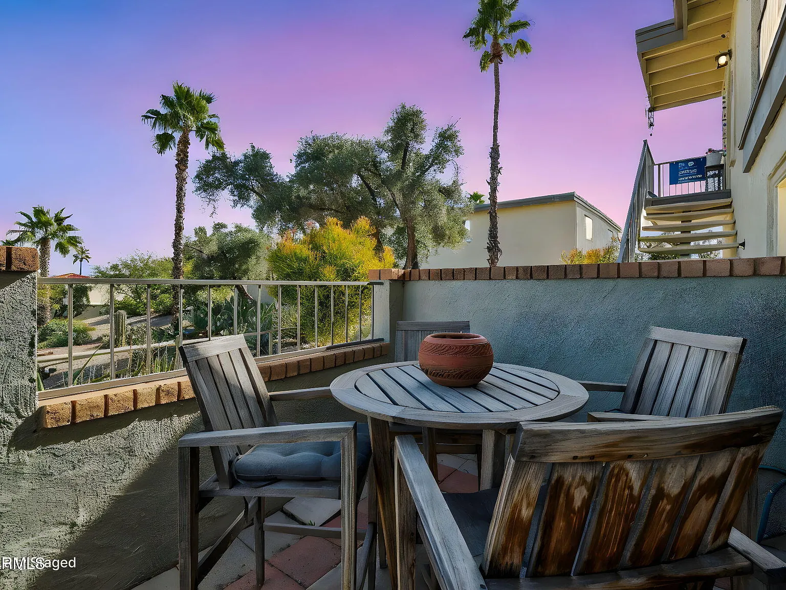 2 bed, 1.5 bath, 1000 sqft, $1,400 — Photo 3