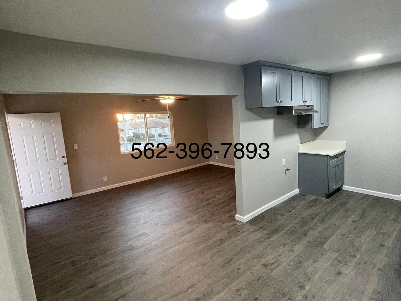 102 E Indigo St — Photo 1