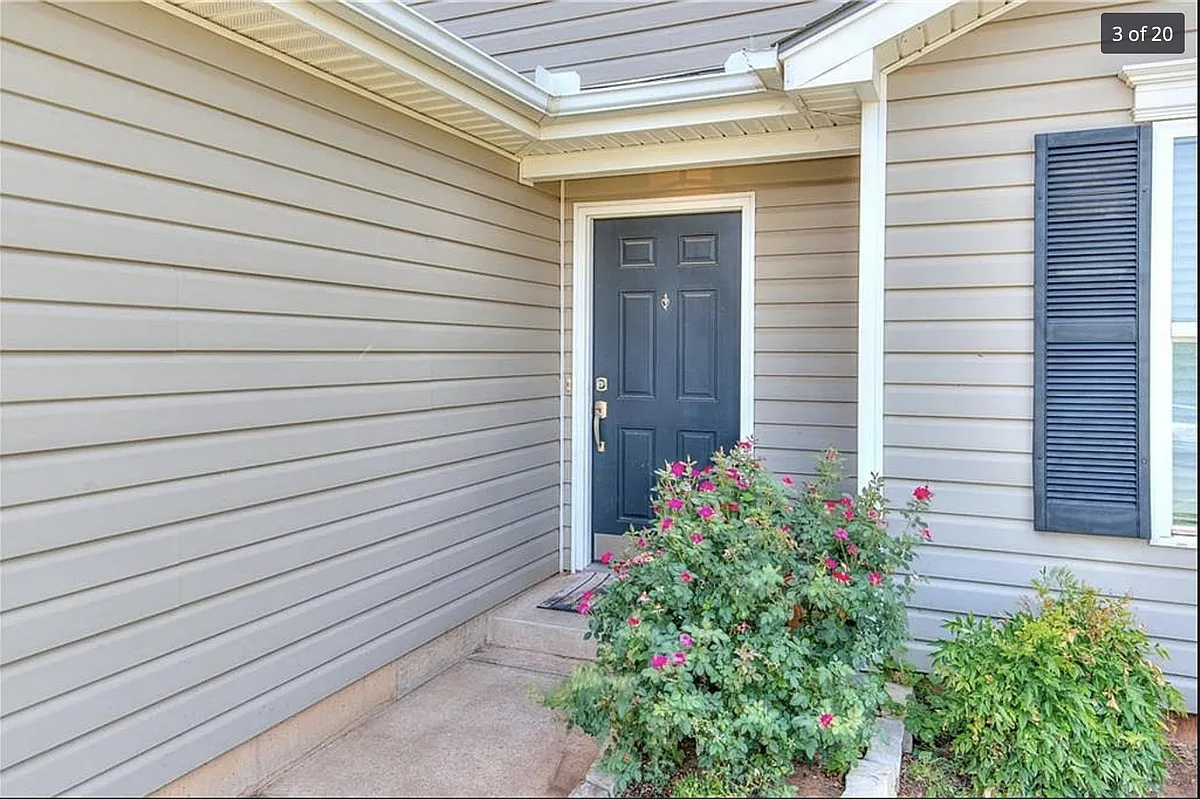 Building Photo - 14805 Moon Daisy Dr