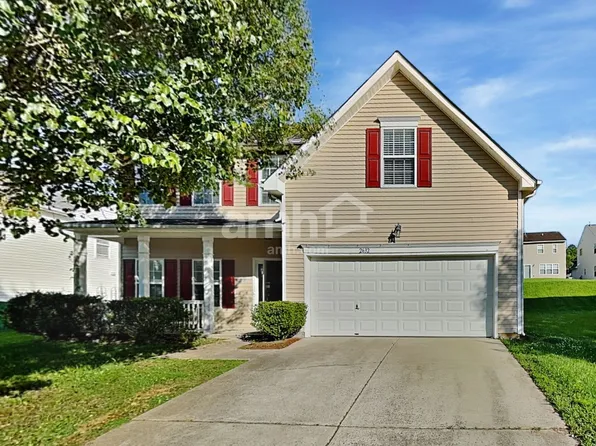 2632 Forest Grove Ct, Charlotte, NC 28269
