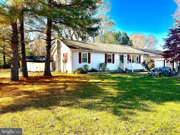 1141 Clayton Greenspring Rd, Smyrna, DE 19977