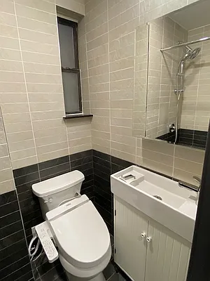 Rented by REAL New York | media 23