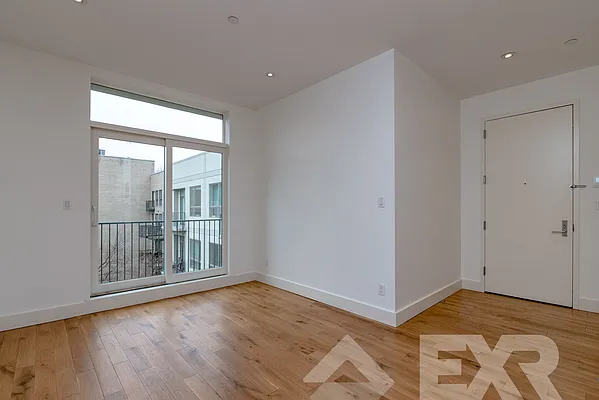 Rented by EXR | media 41