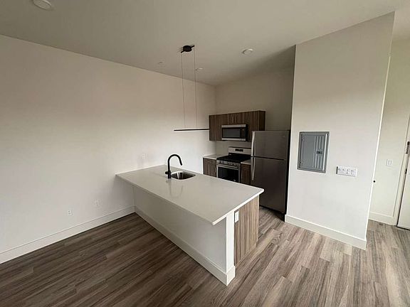 2nd image of 57 Washington St #3E