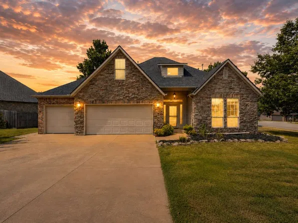 701 W 39th St, Sand Springs, OK 74063