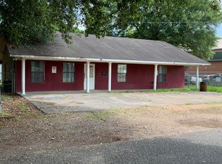 303 W Oak St, Ville Platte, LA 70586