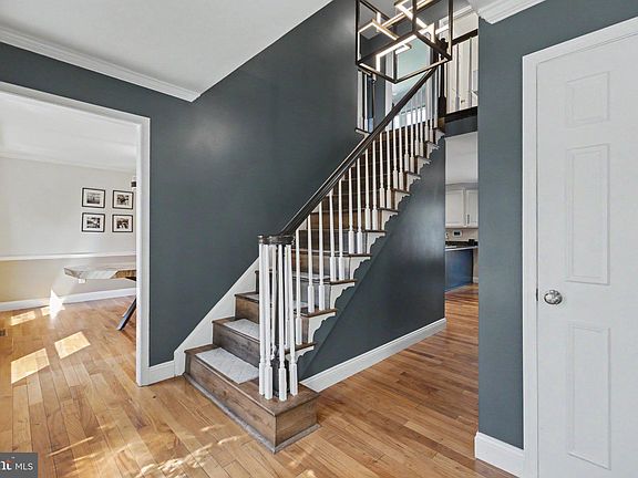 3rd image of 3507 Pecan Pl