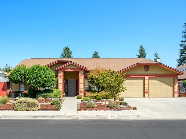 295 W Paul Ave, Clovis, CA 93612